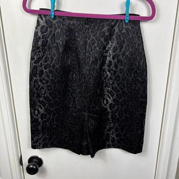 BCBG silk/wool mini a-line leopard print skirt.  Size 2 - Picture 1 of 6